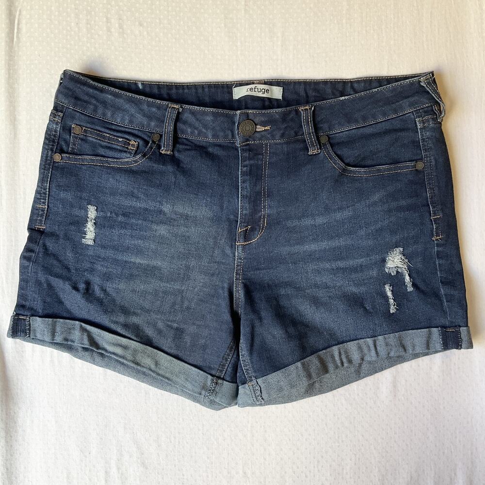 Refuge Women Shorts Size 10 Blue Denim Distressed 4" Inseam